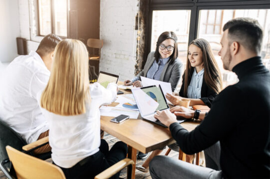 Navigating Organizational Change with Continuity: Insights from Stephen Dine and Saurbh Khera
